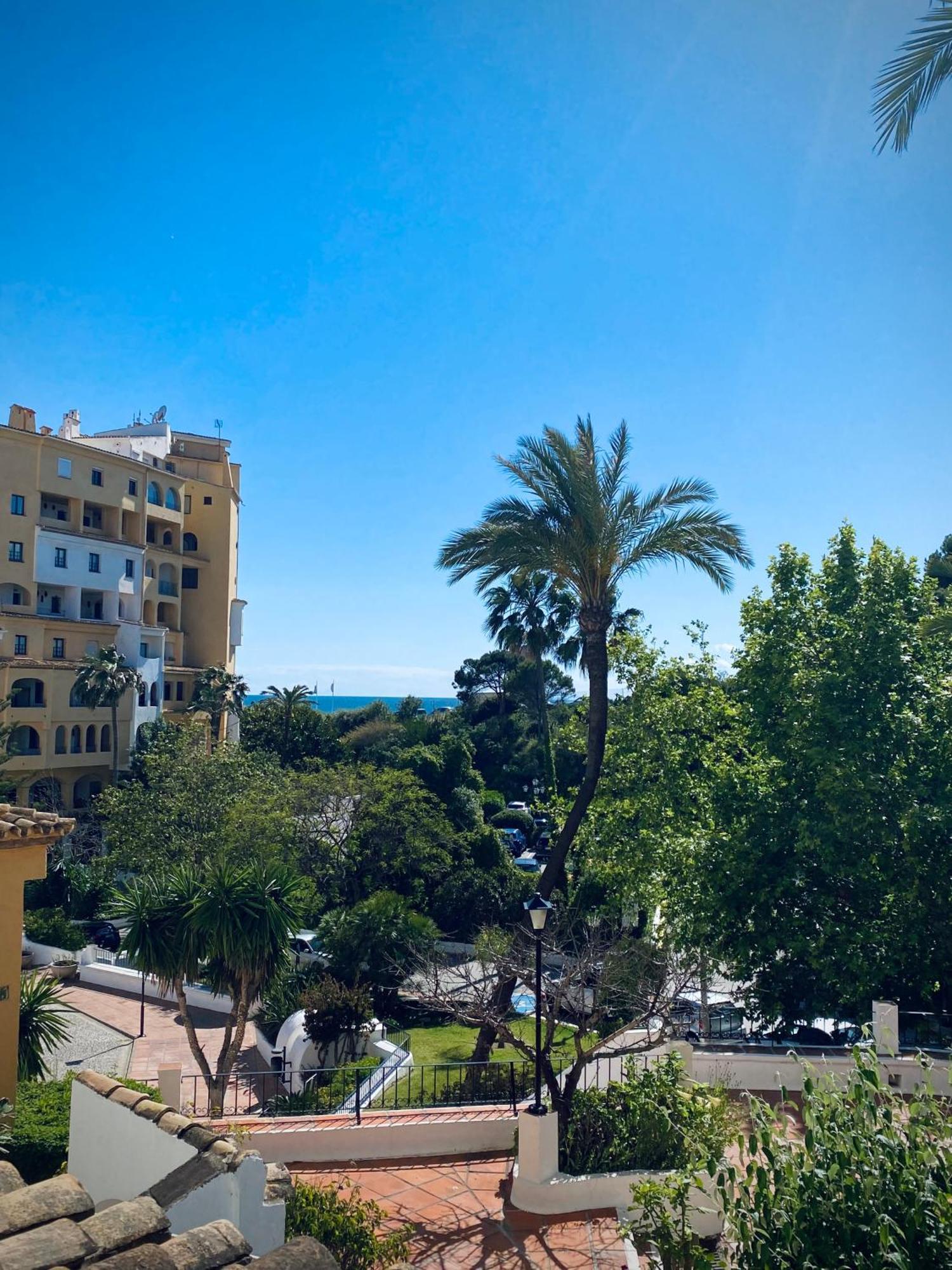 Luminoso Apartamento Para Dos Personas En Cabopino Marbella Bagian luar foto